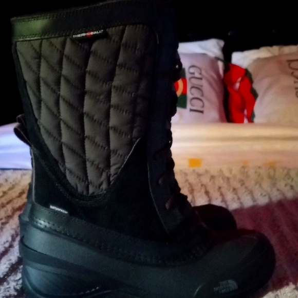 Northface Boots - Picture 2 of 2